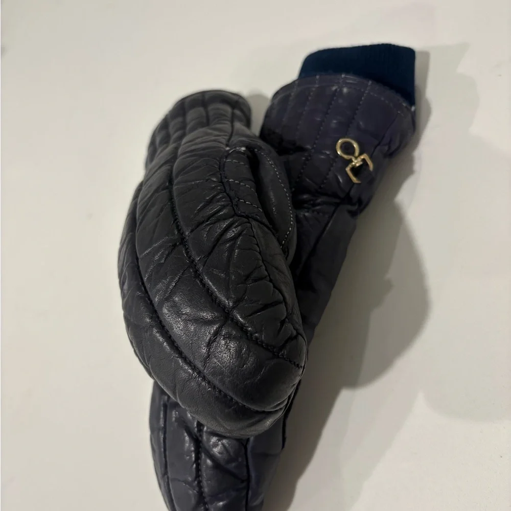 & Other Stories Black Quilted Mittens